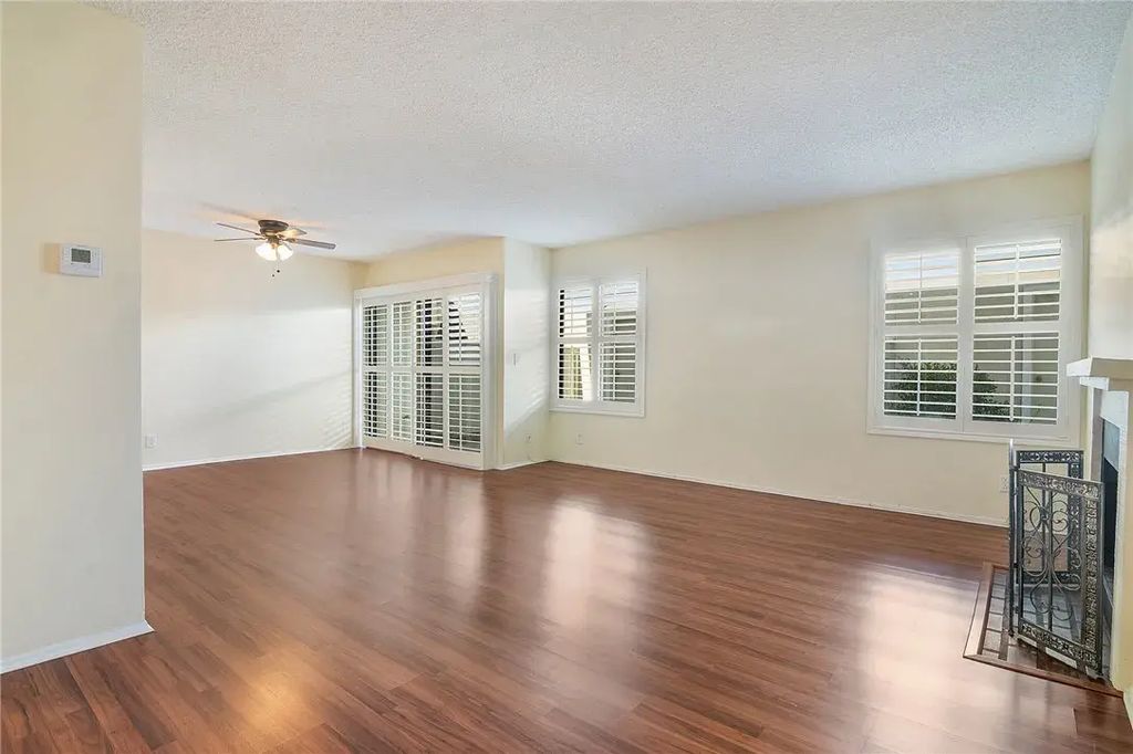 27064 Crossglade, Canyon Country