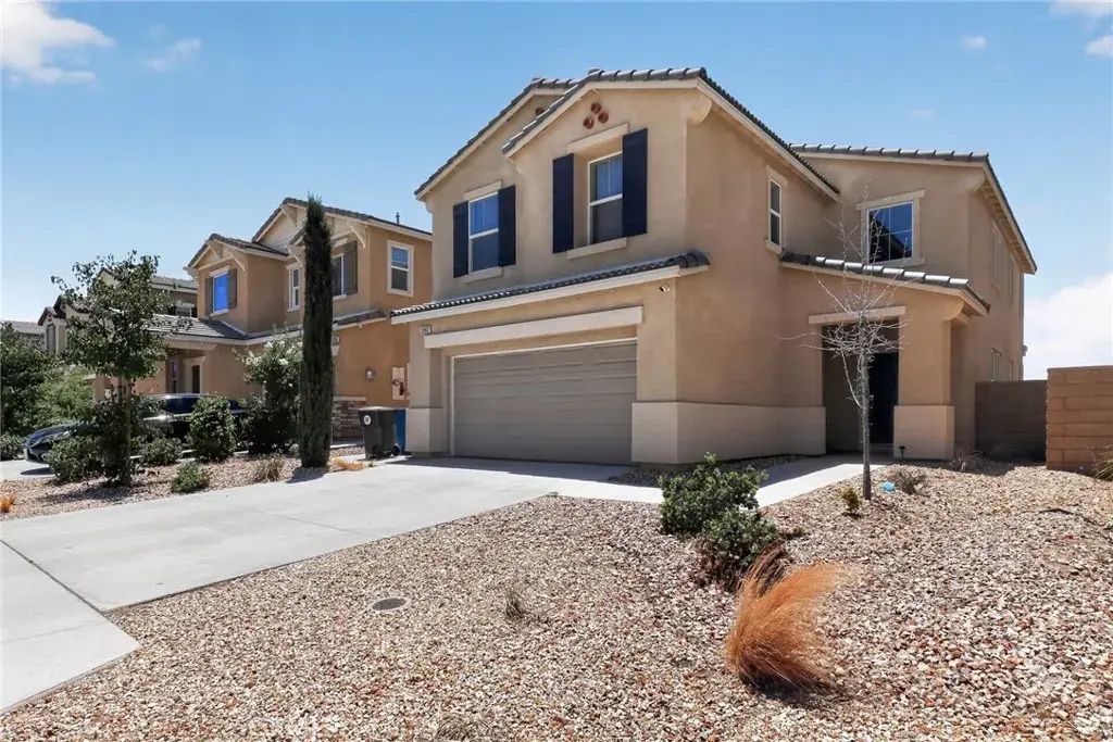12892 Claremore, Victorville