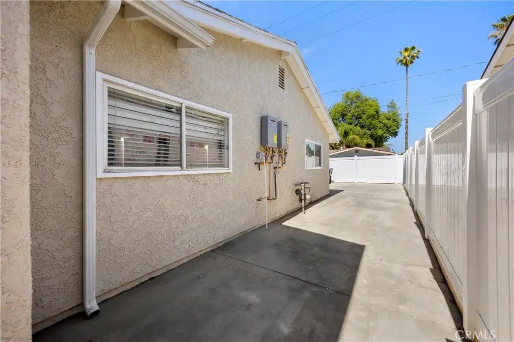 4273 Wheeler, Riverside