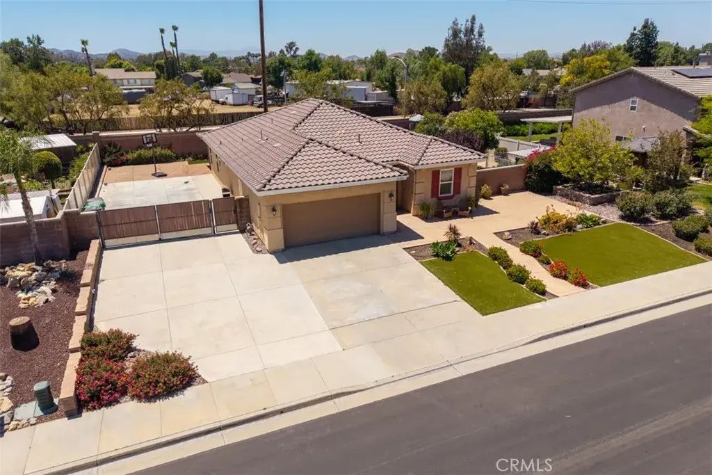 33205 Gypsum, Menifee