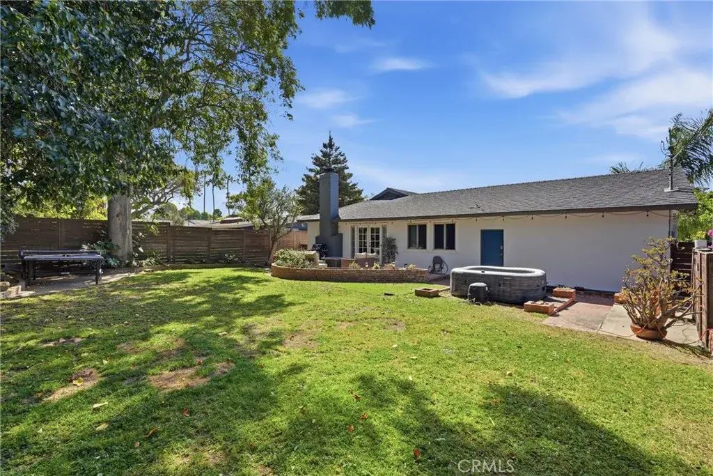 8916 Rayford, Los Angeles