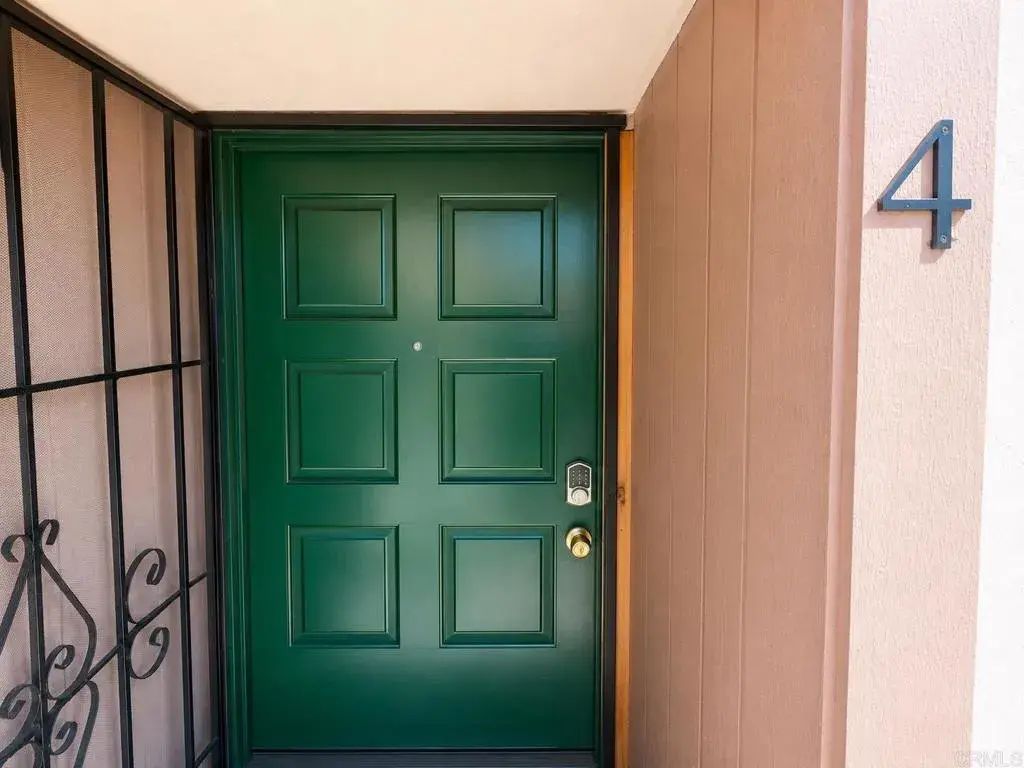 8767 Navajo Road 4, 