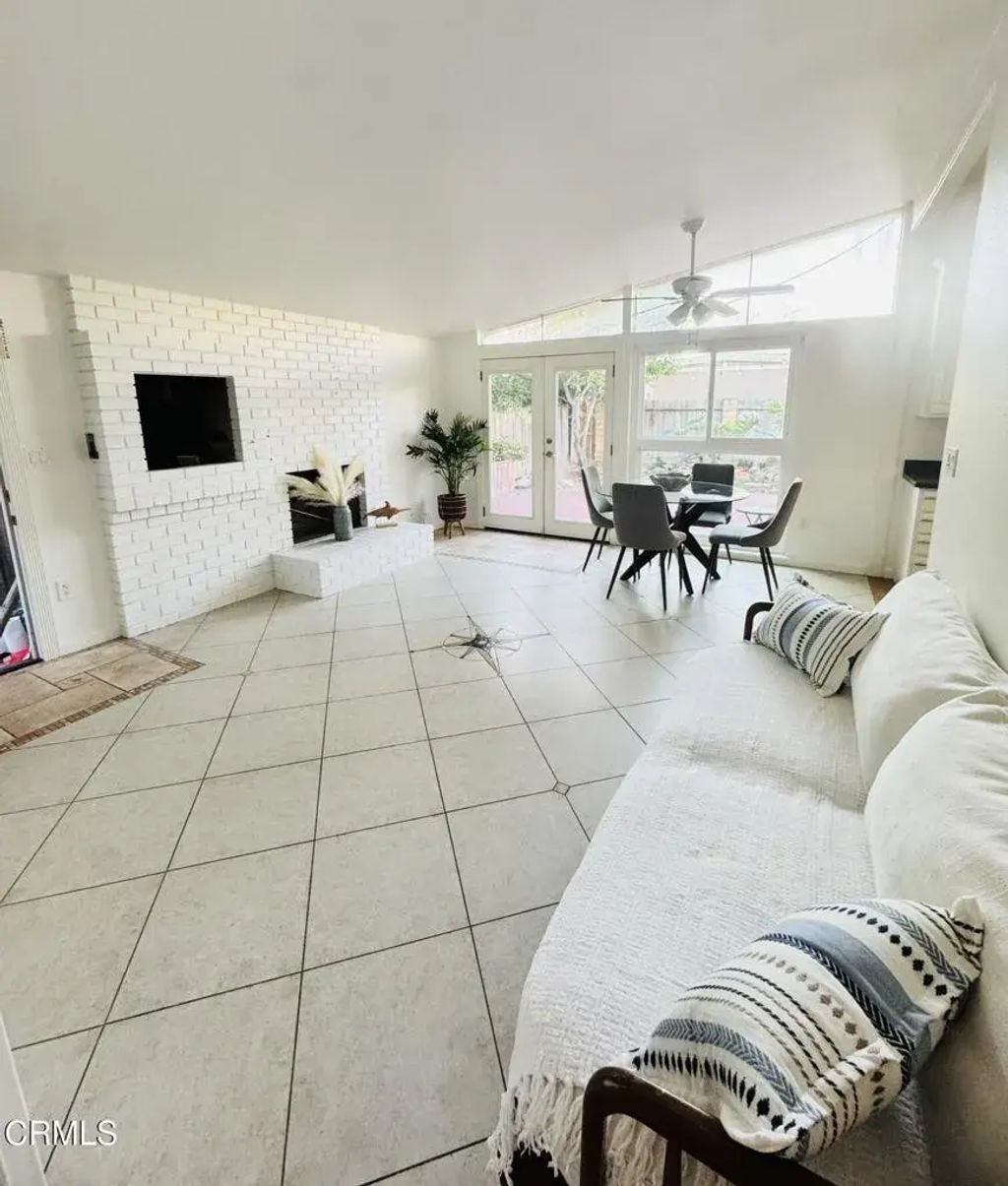 1387 Nathan Lane, Ventura