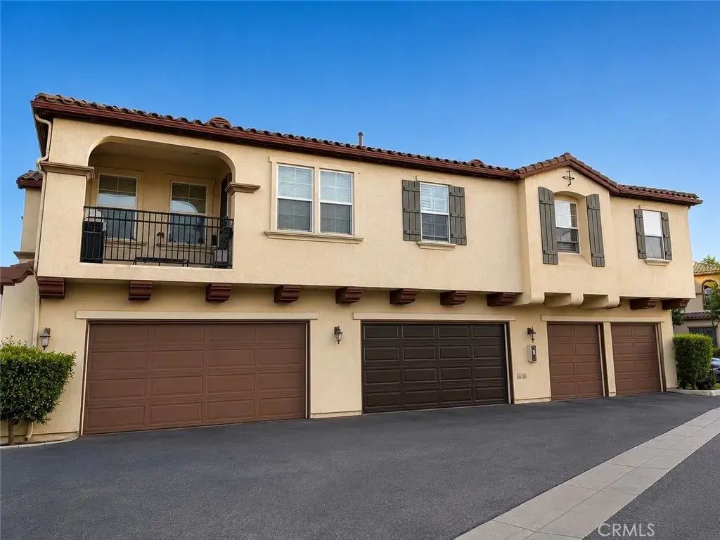 2750 E Oak Hill 12, Ontario