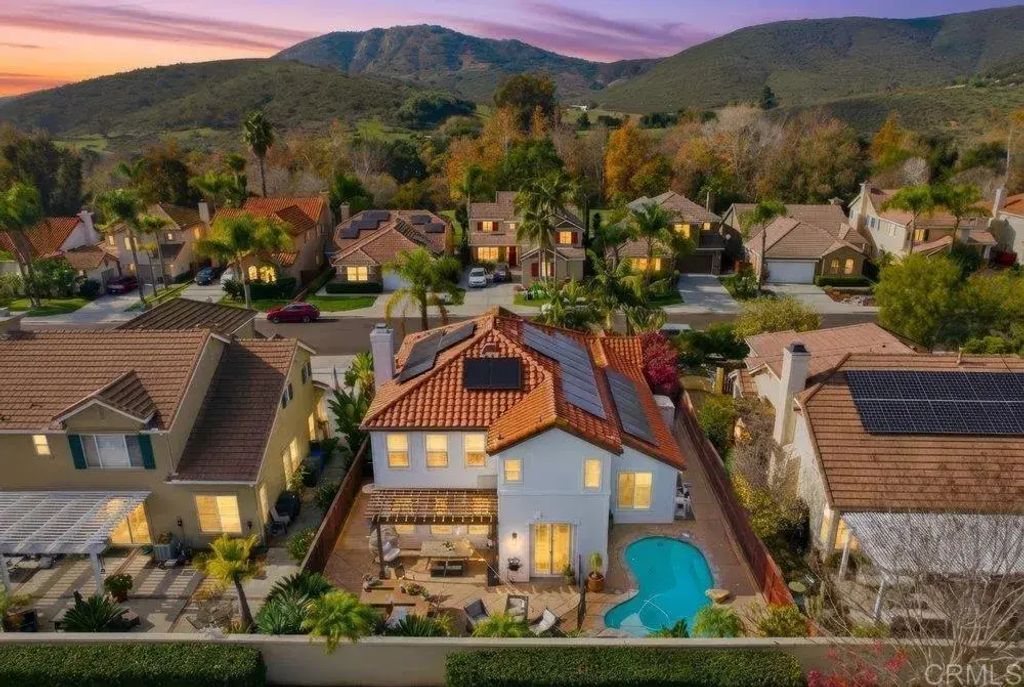 561 Chesterfield Circle, San Marcos