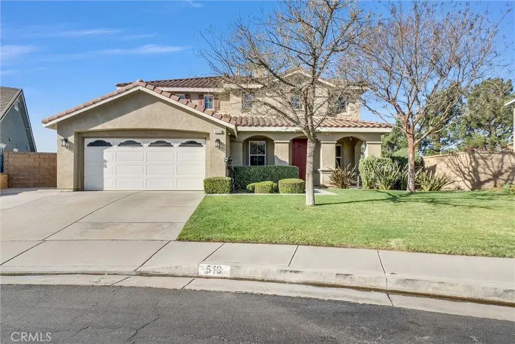 519 Cedarbrook Lane, Corona