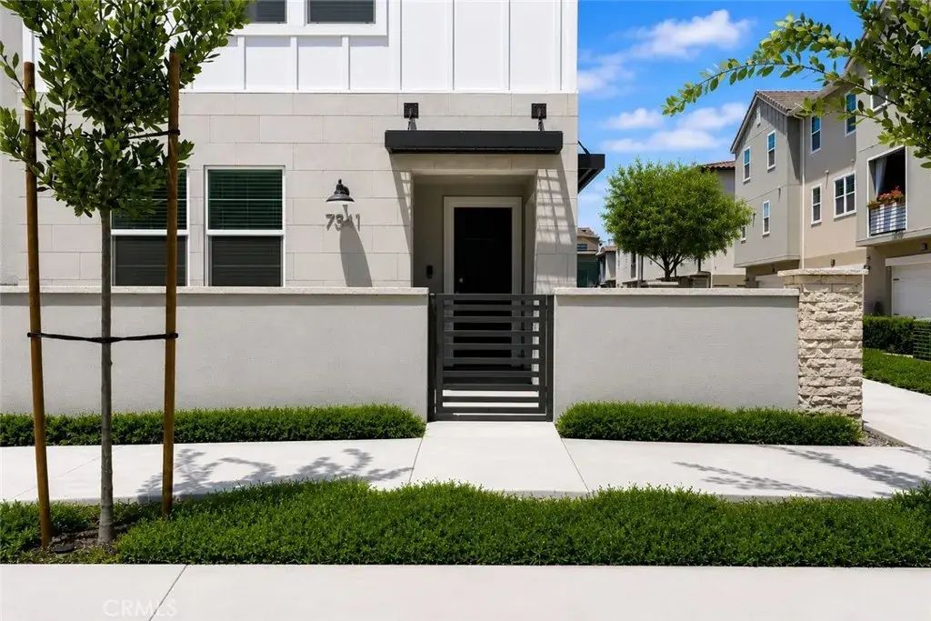 7541 Caspia Court, Chino