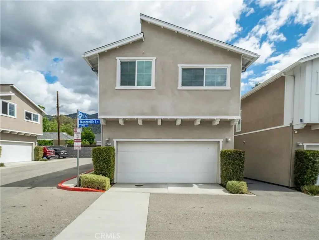 13412 N Manzanillo, Sylmar