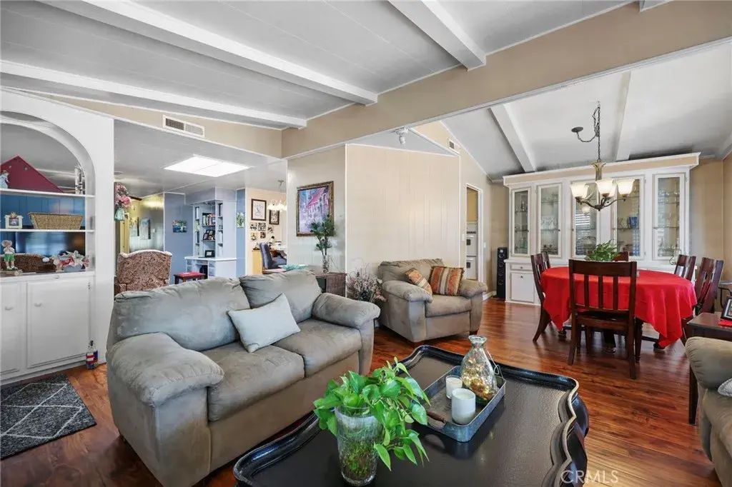 11730 Whittier 65, Whittier