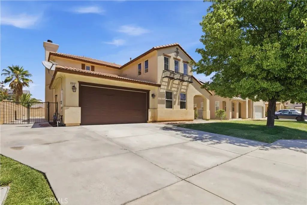 2207 Beechwood, Lancaster