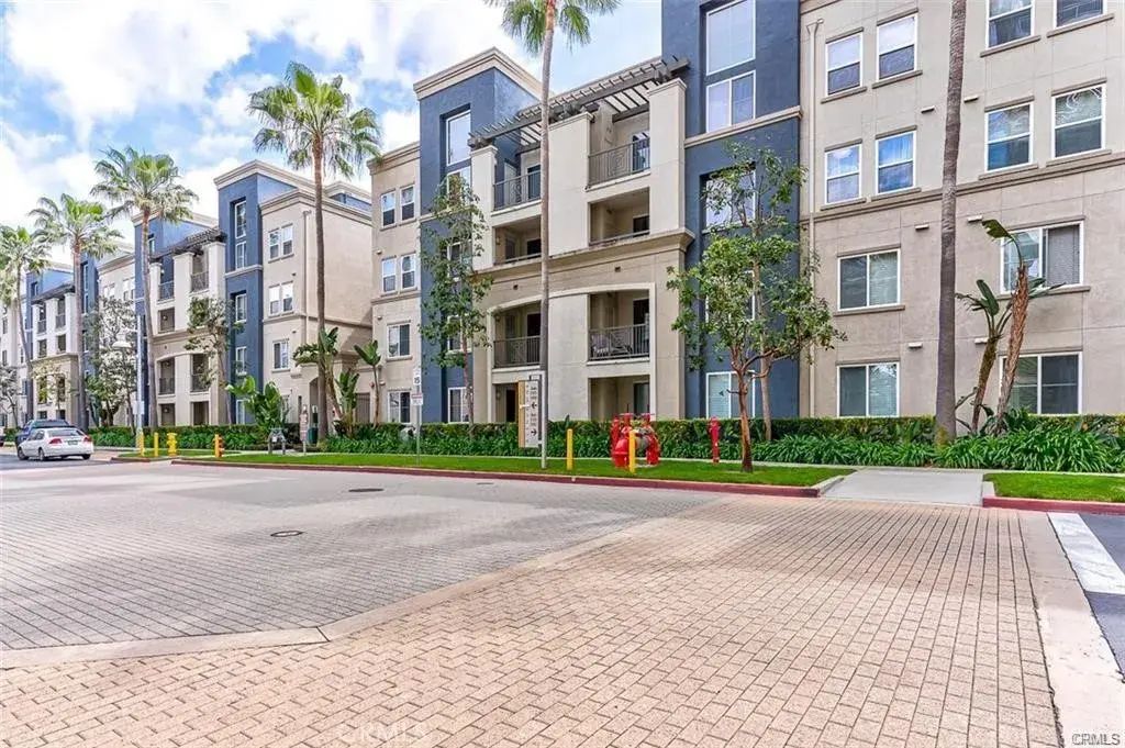 2330 Scholarship, Irvine