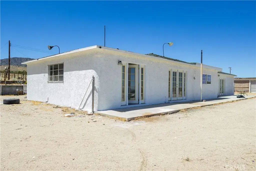 31300 233rd East, Llano