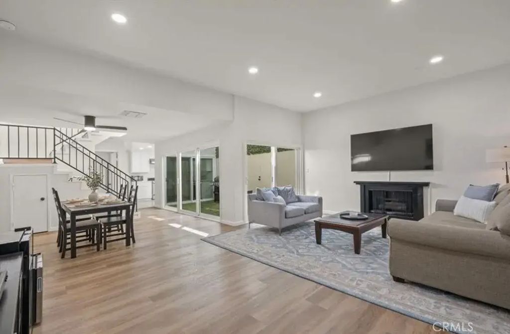 308 1/2 Commonwealth Avenue, Los Angeles