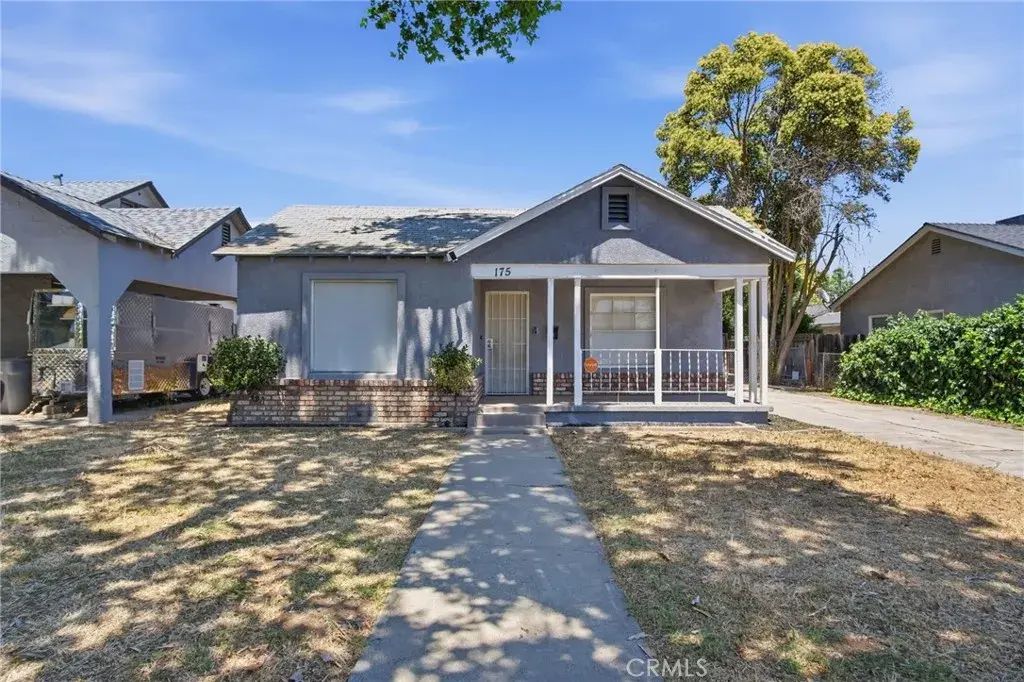 175 E Main, Merced