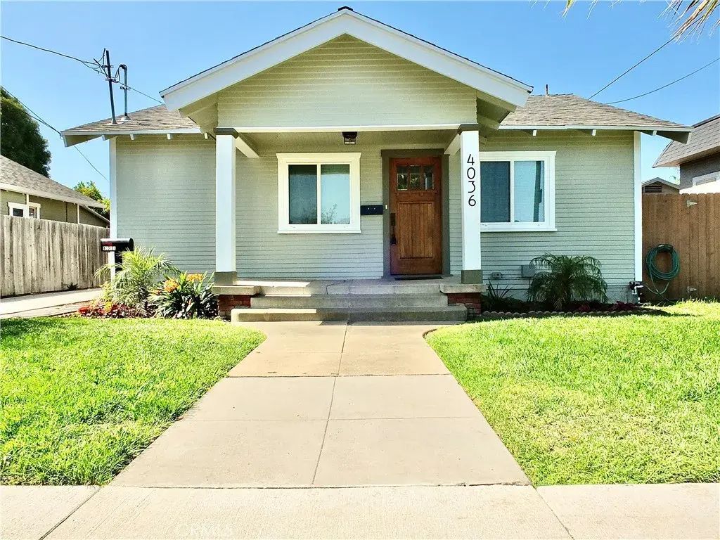 4036 E Vermont, Long Beach