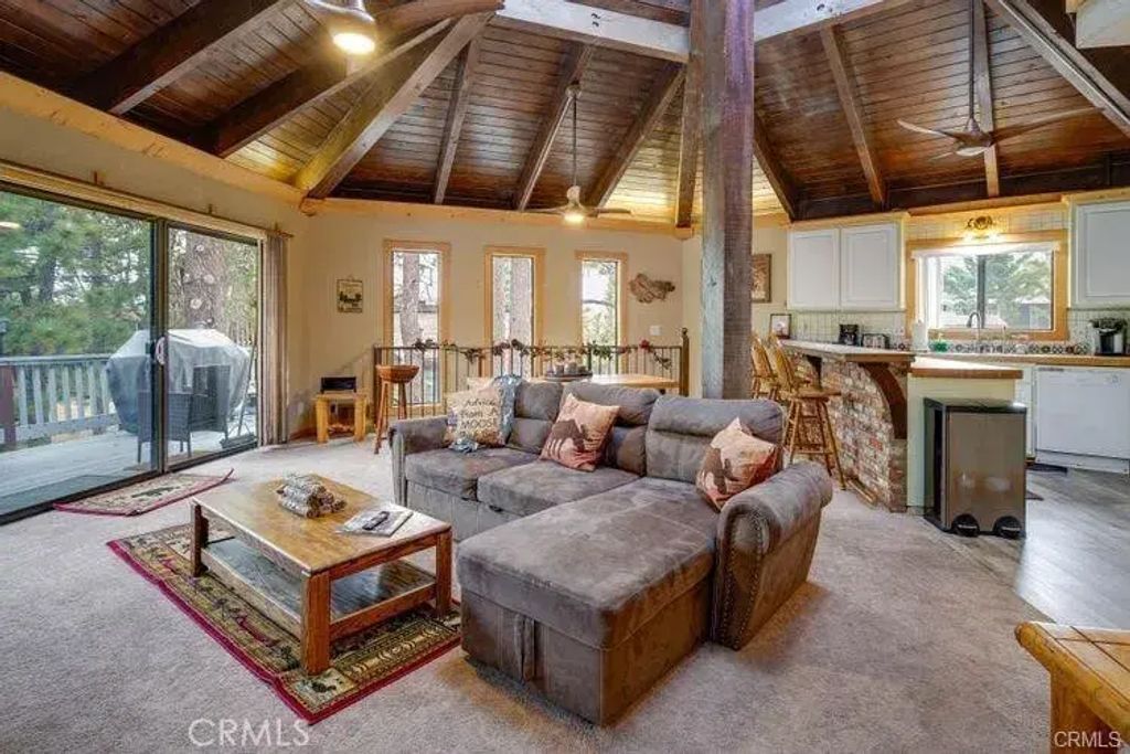 676 Butte Avenue, Big Bear City