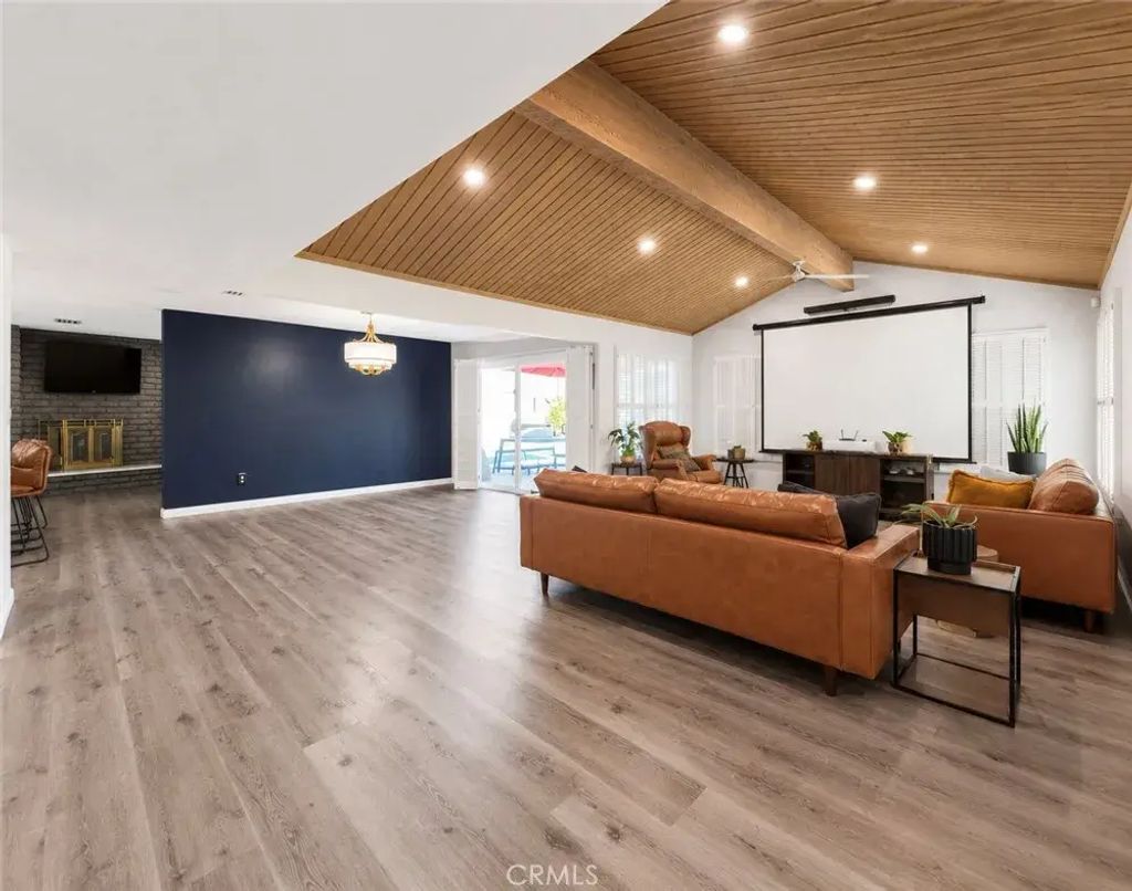 5602 Sycamore, Rialto