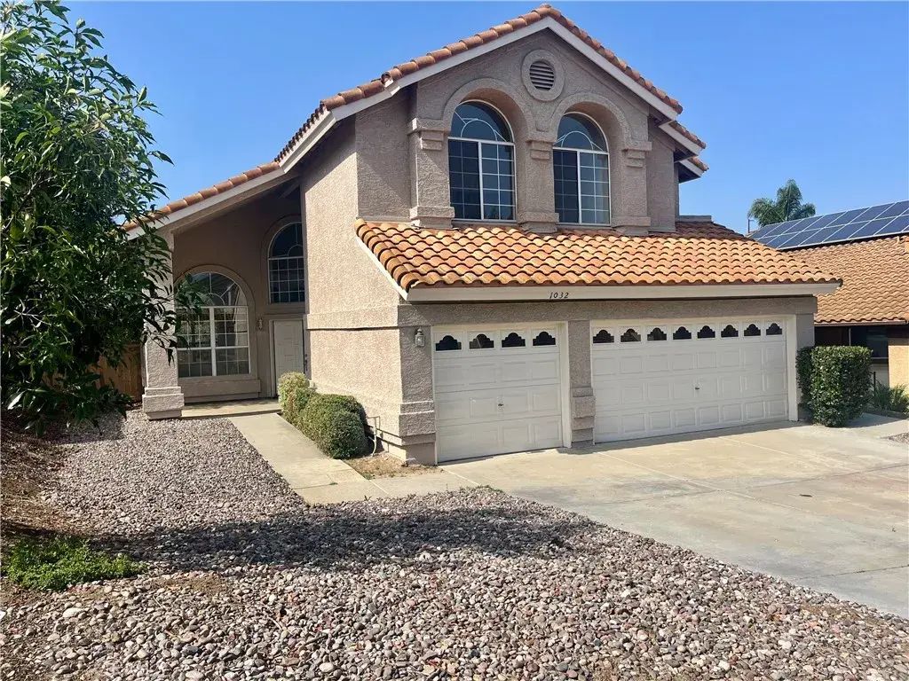 1032 Felicidad, Fallbrook