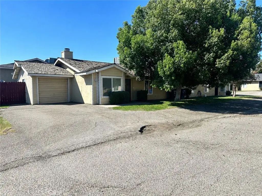 6011 Hill Dale, Bakersfield
