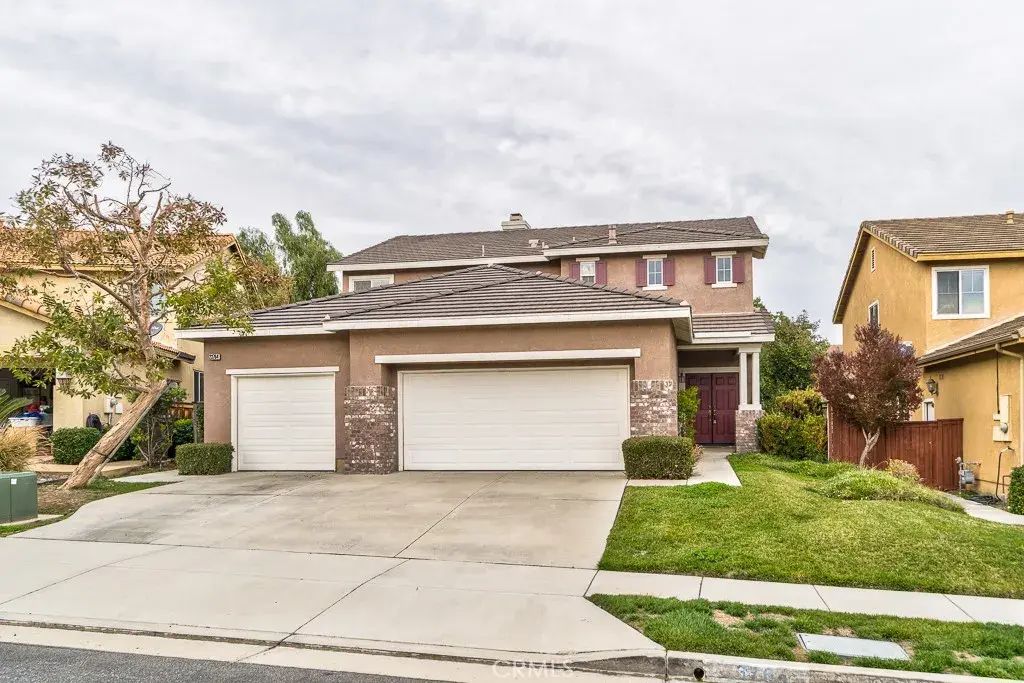 23764 Cloverleaf, Murrieta