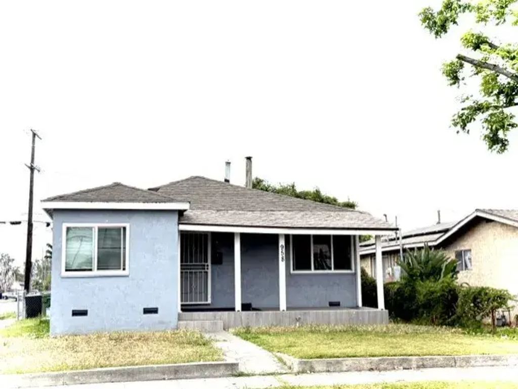 958 E 105th, Los Angeles