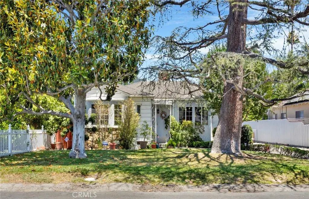 5438 Radford Avenue, Valley Village