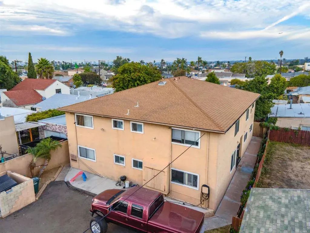 1121 E 6th, National City