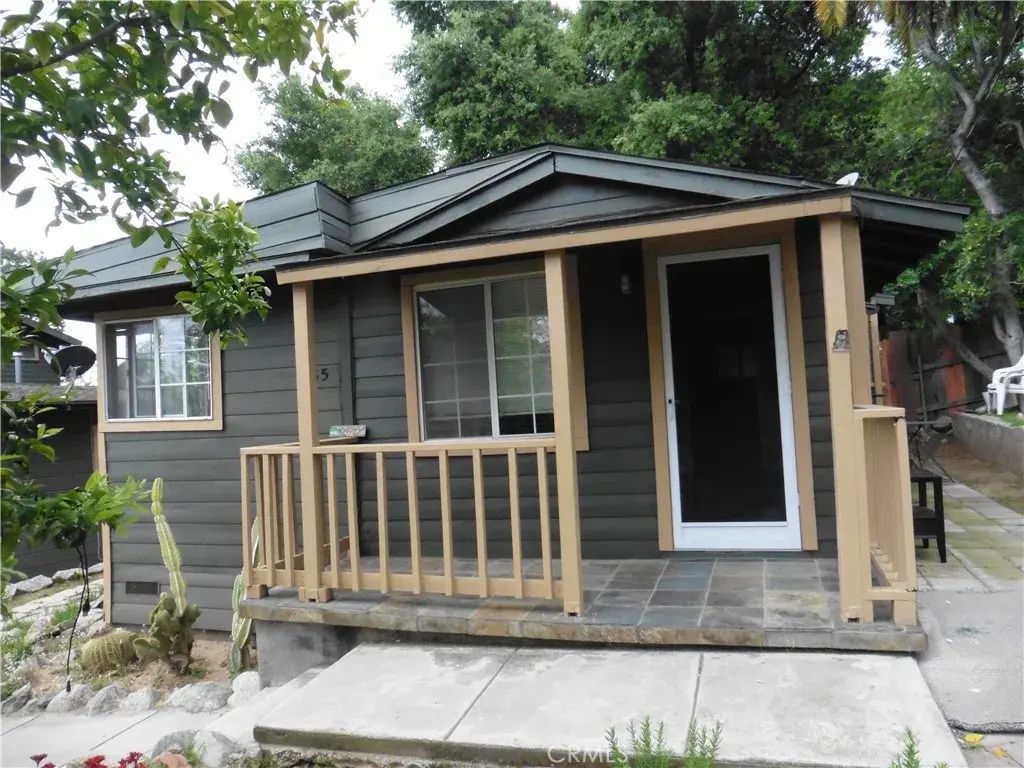 355 Auburn, Sierra Madre