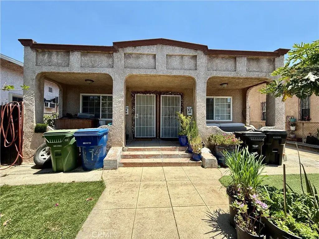 1945 Sheridan Street, Los Angeles