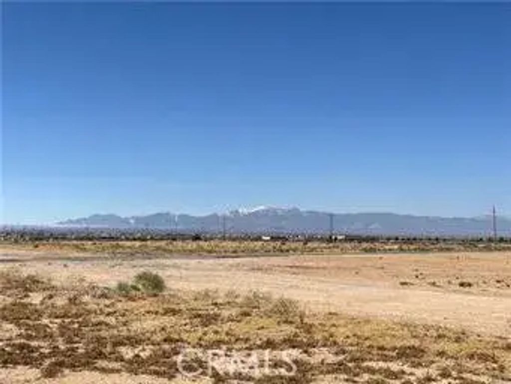 Hopland, Adelanto