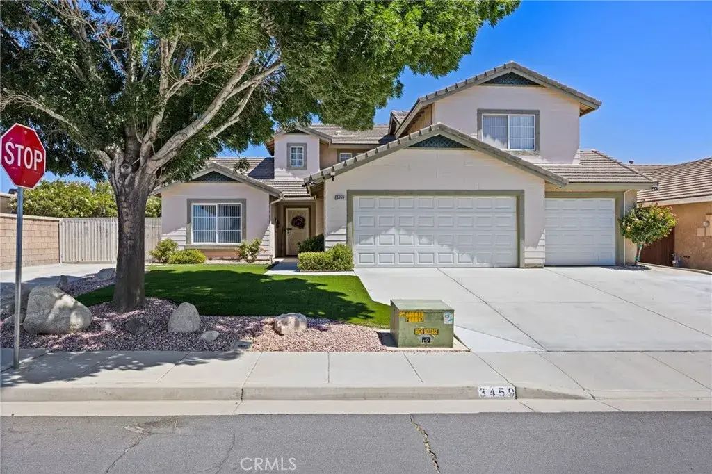 3459 Desert Cloud Avenue, Rosamond