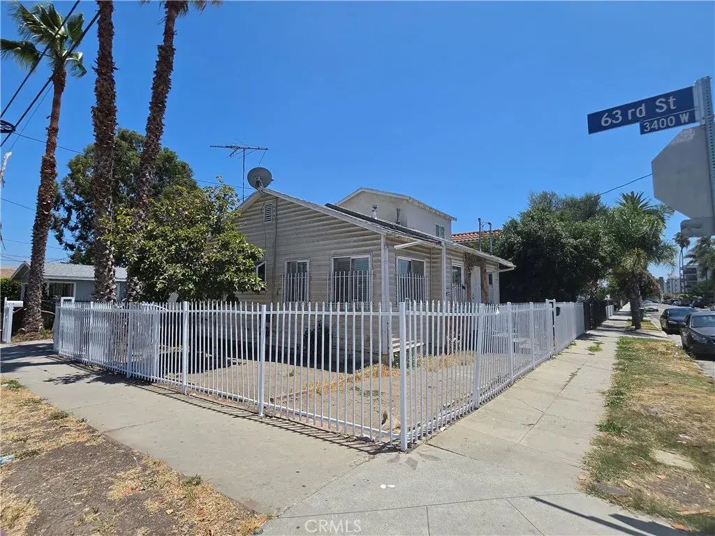 6302 Brynhurst, Los Angeles