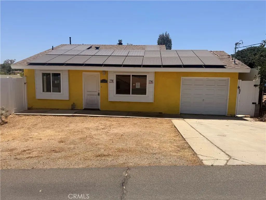 23561 Clara, Menifee