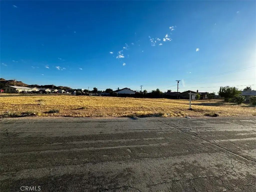 154 Broken Bow, Apple Valley