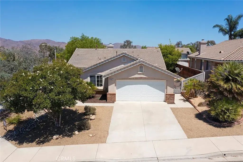 27166 Lasso Way, Corona