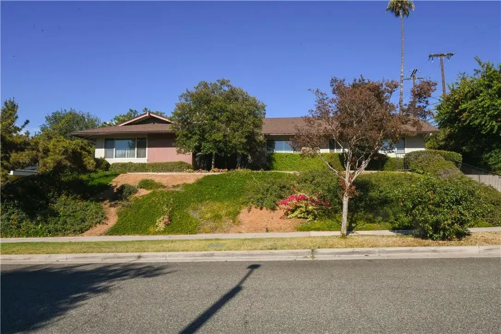 5306 Bardwell, Riverside