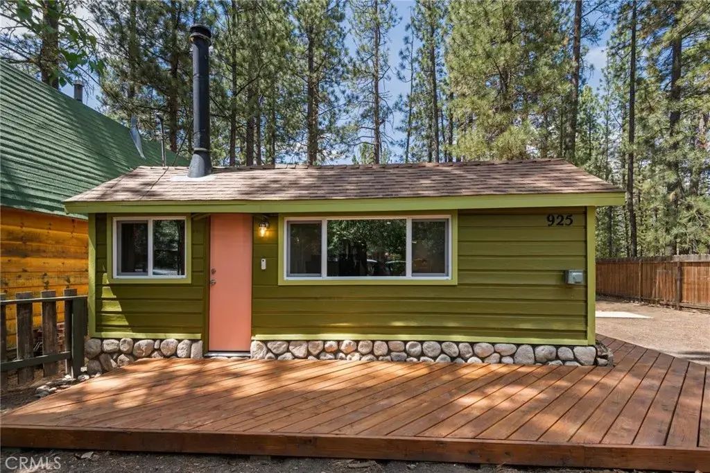 925 W Rainbow Boulevard, Big Bear City