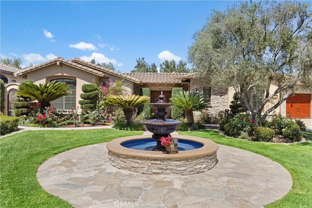 3349 Mendenaro Court, Fallbrook