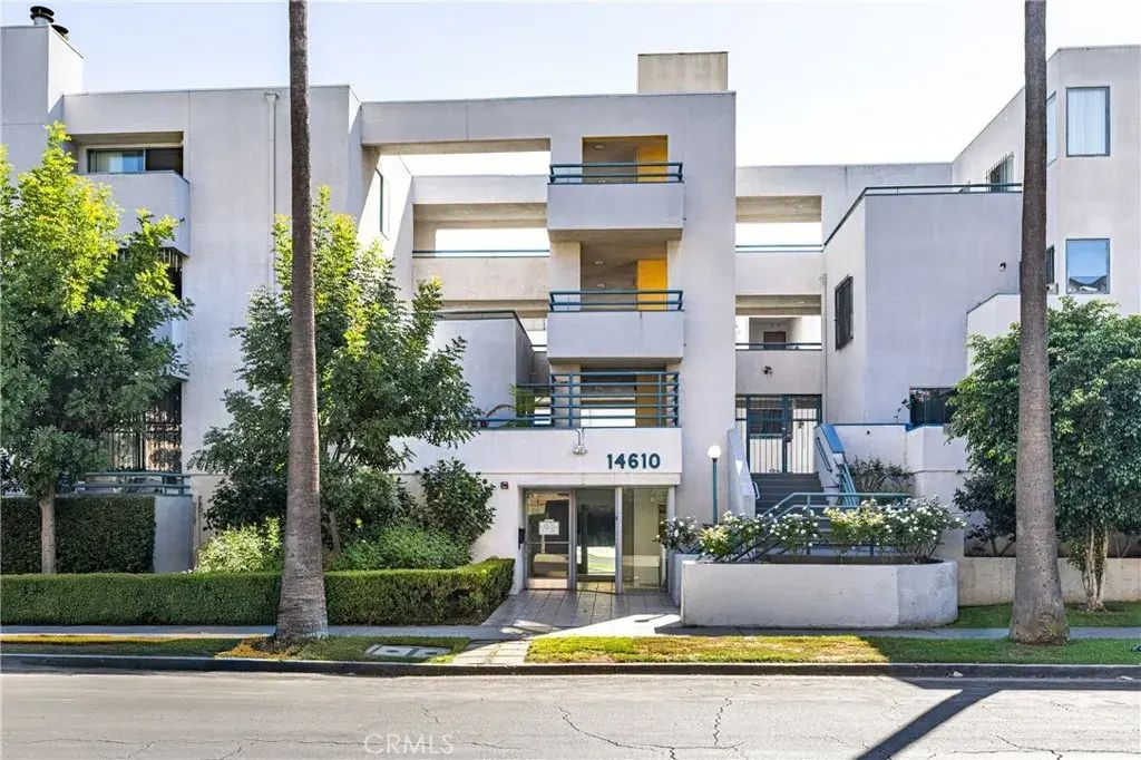 14610 Erwin 212, Van Nuys
