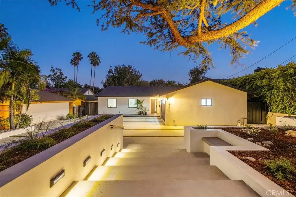 436 Manzanita, Sierra Madre