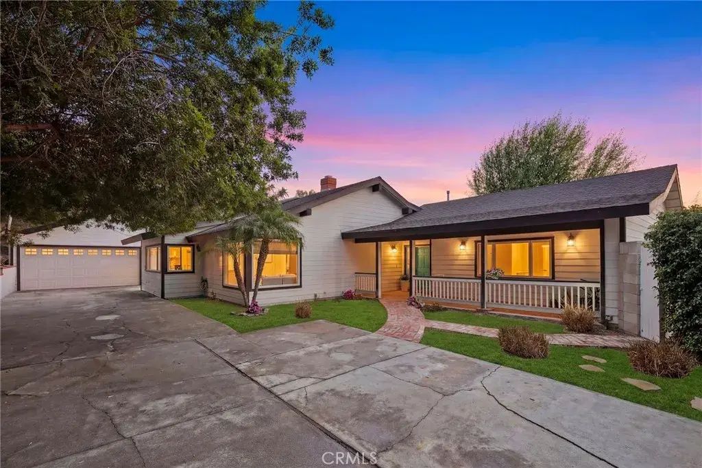 19242 Barrett Lane, North Tustin