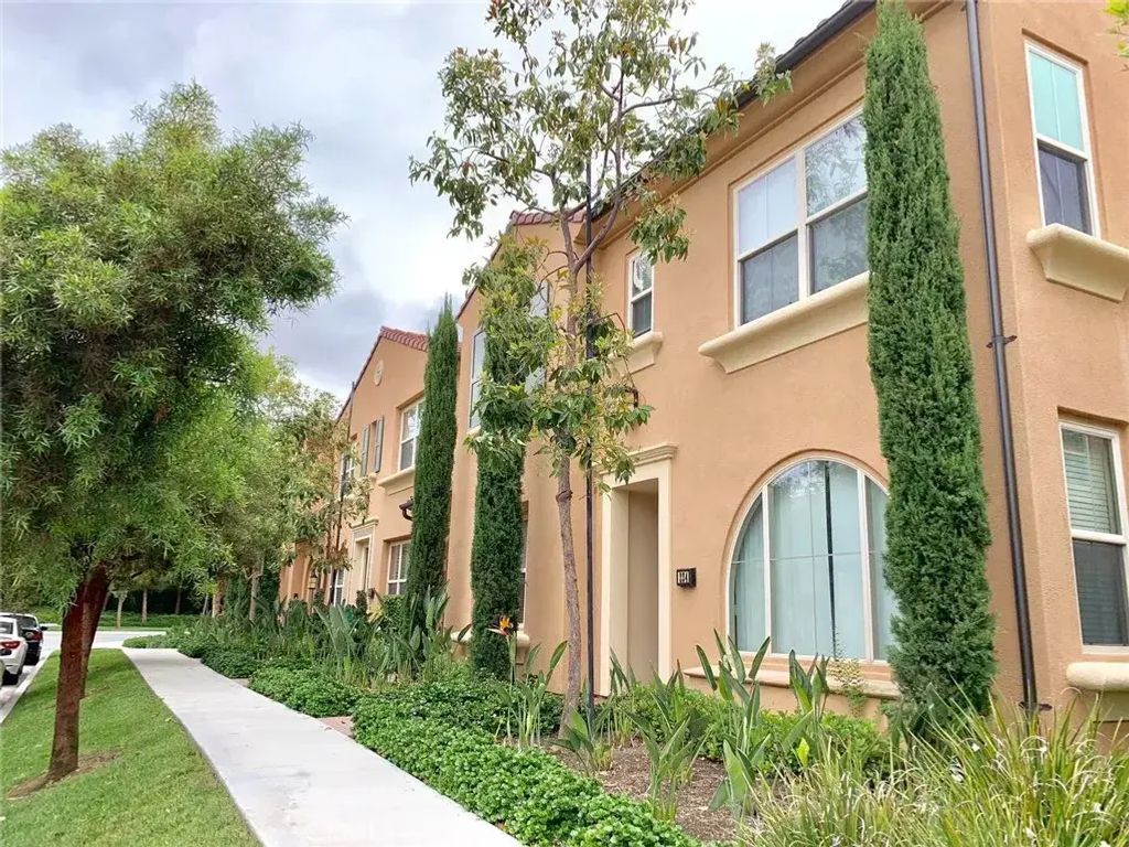 234 Mayfair, Irvine
