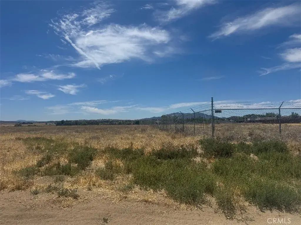 Hamilton Road, Anza