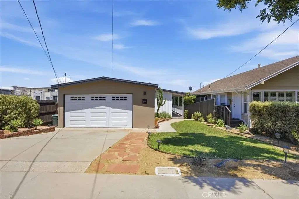 944 Sheldon, El Segundo