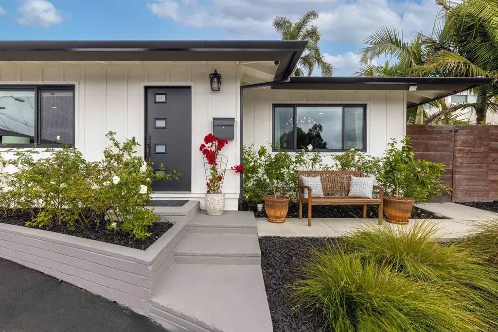 8675 Glenwick Lane, La Jolla