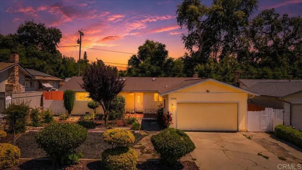 10559 Jim Brady Road, Jamestown