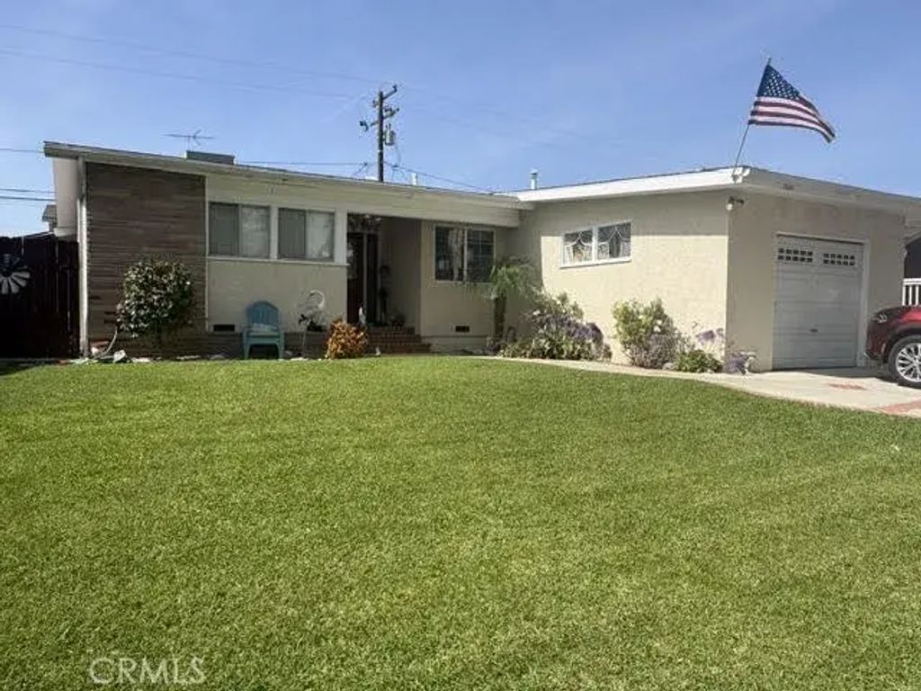 2455 Nipomo, Long Beach