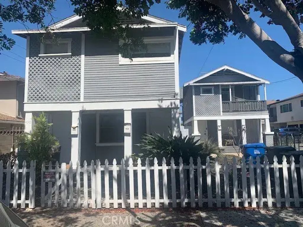 428 Almond Ave, Long Beach