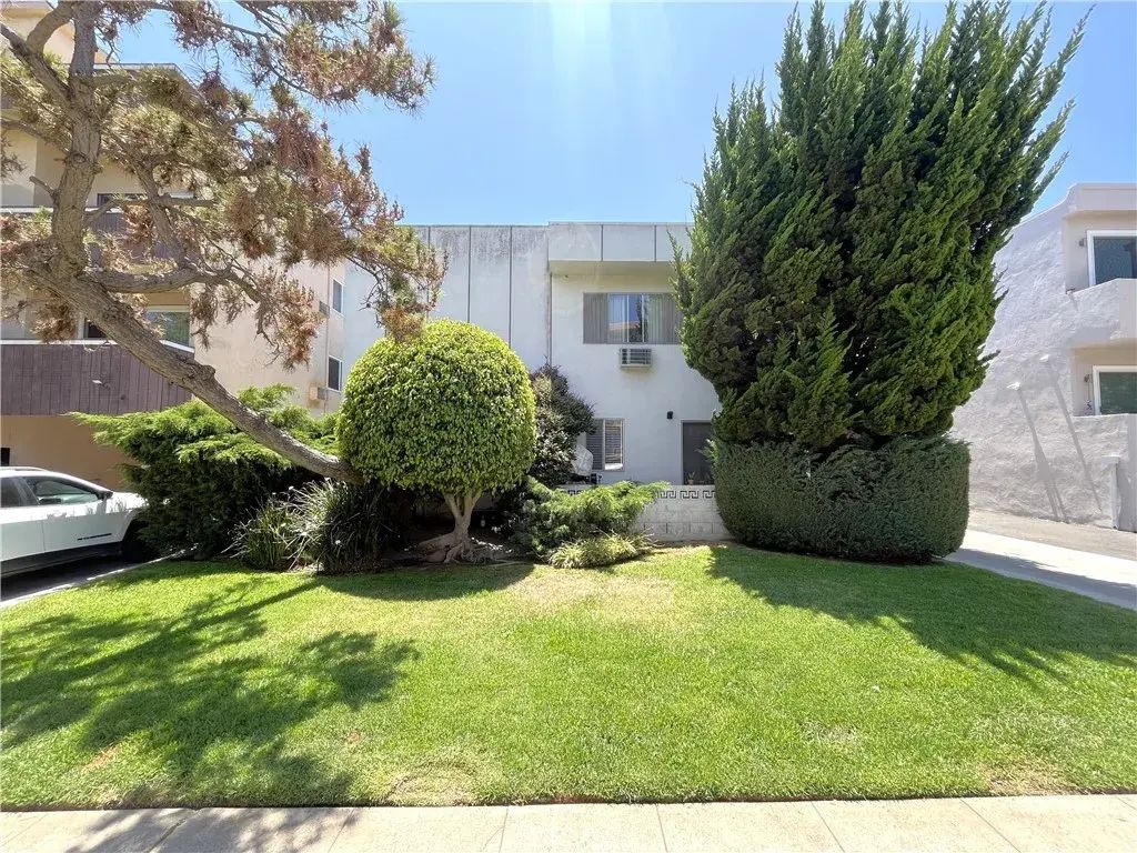 1933 Pelham Avenue 3, Los Angeles