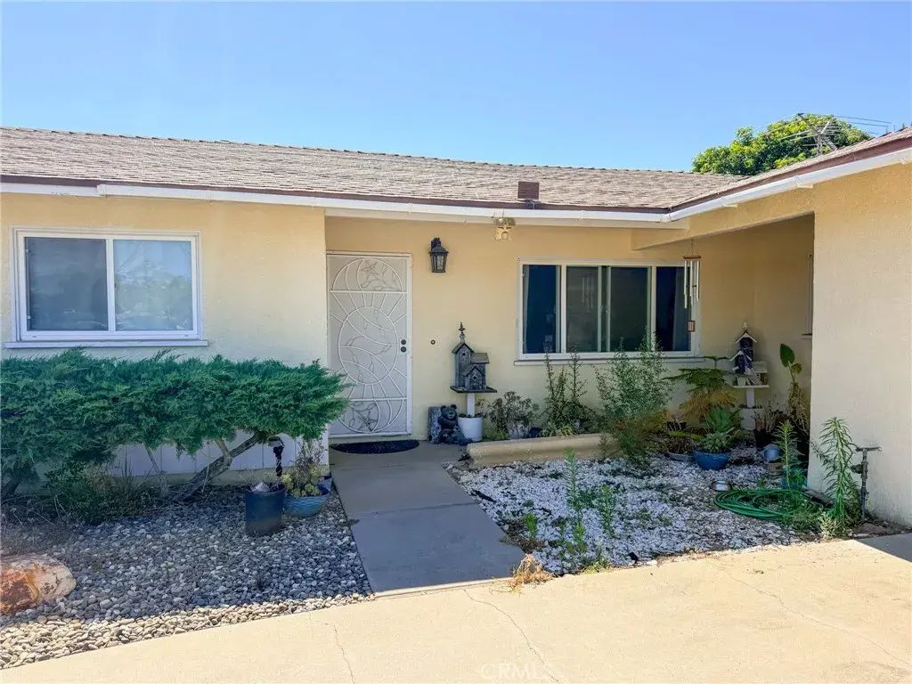 335 Mooncrest, Santa Maria
